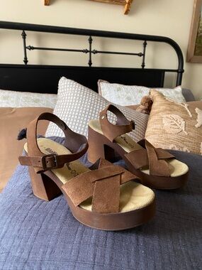BioNatura Brown Suede Block Heel Sandal Heels with Ankle Strap — Women’s 8